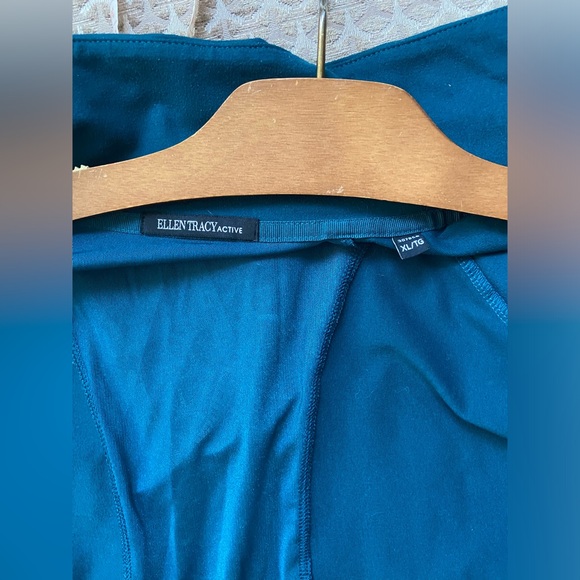 - Ellen Tracy active athletic jacket size XL - Picture 9 of 9